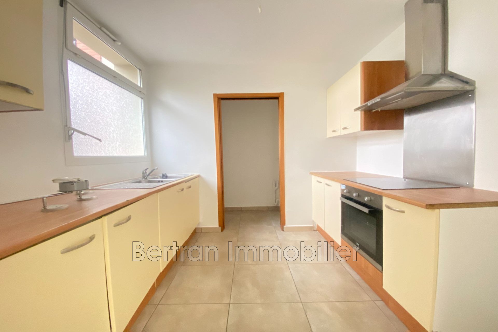 Maison à louer, 94m², Elne
