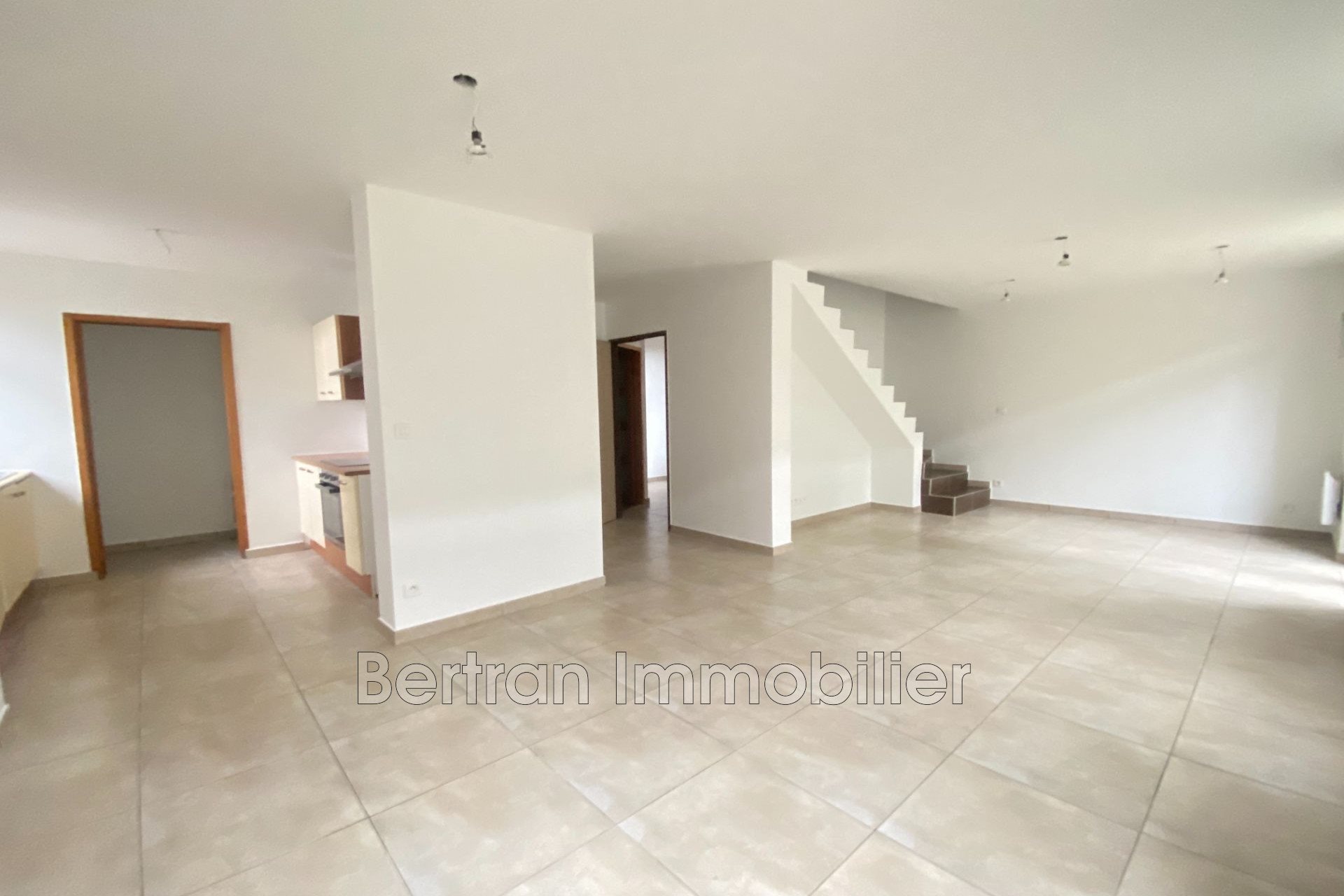 Maison à louer, 94m², Elne
