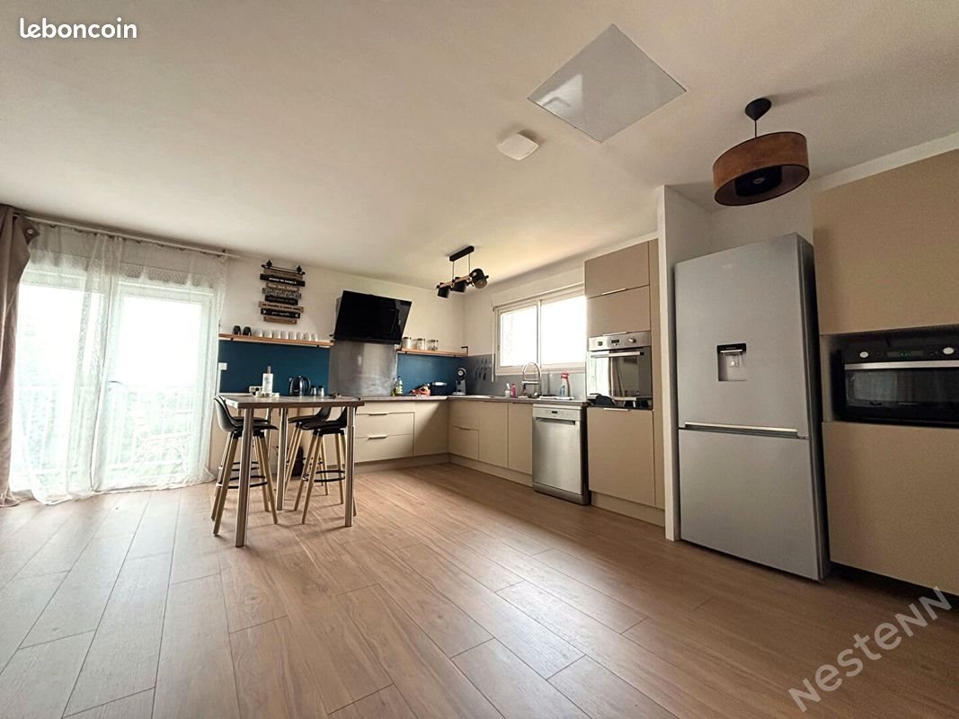 Maison à vendre, 122m², Bon-Encontre