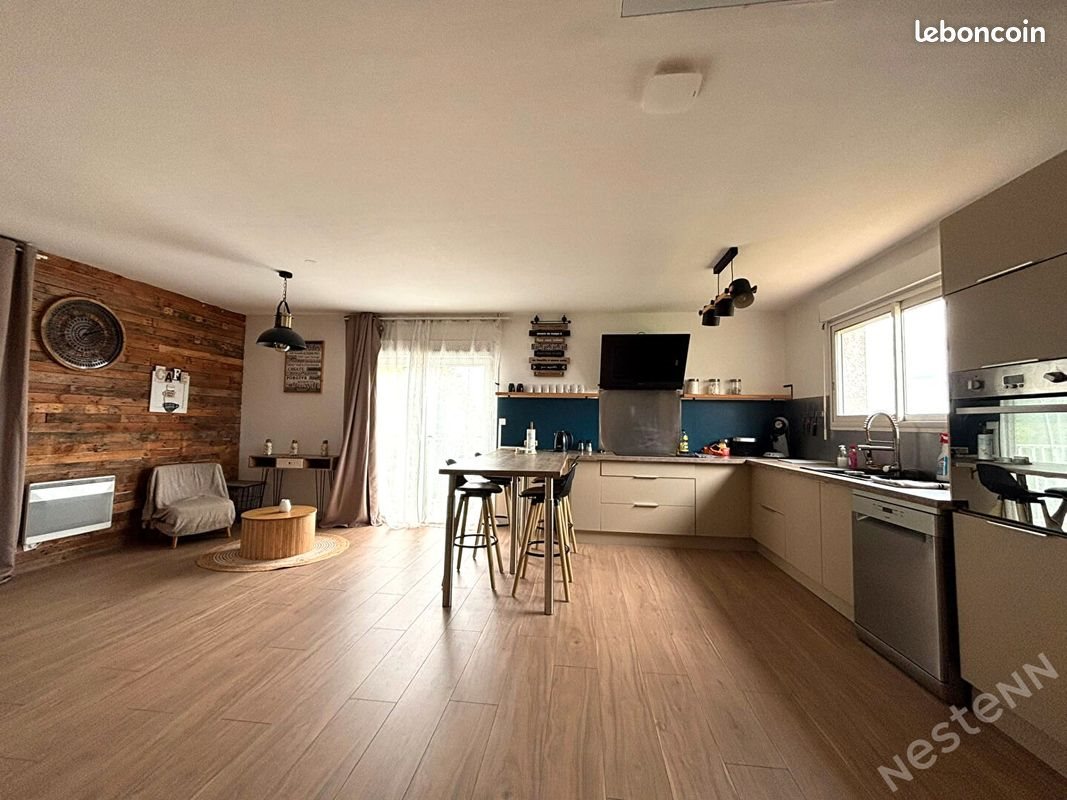 Maison à vendre, 122m², Bon-Encontre