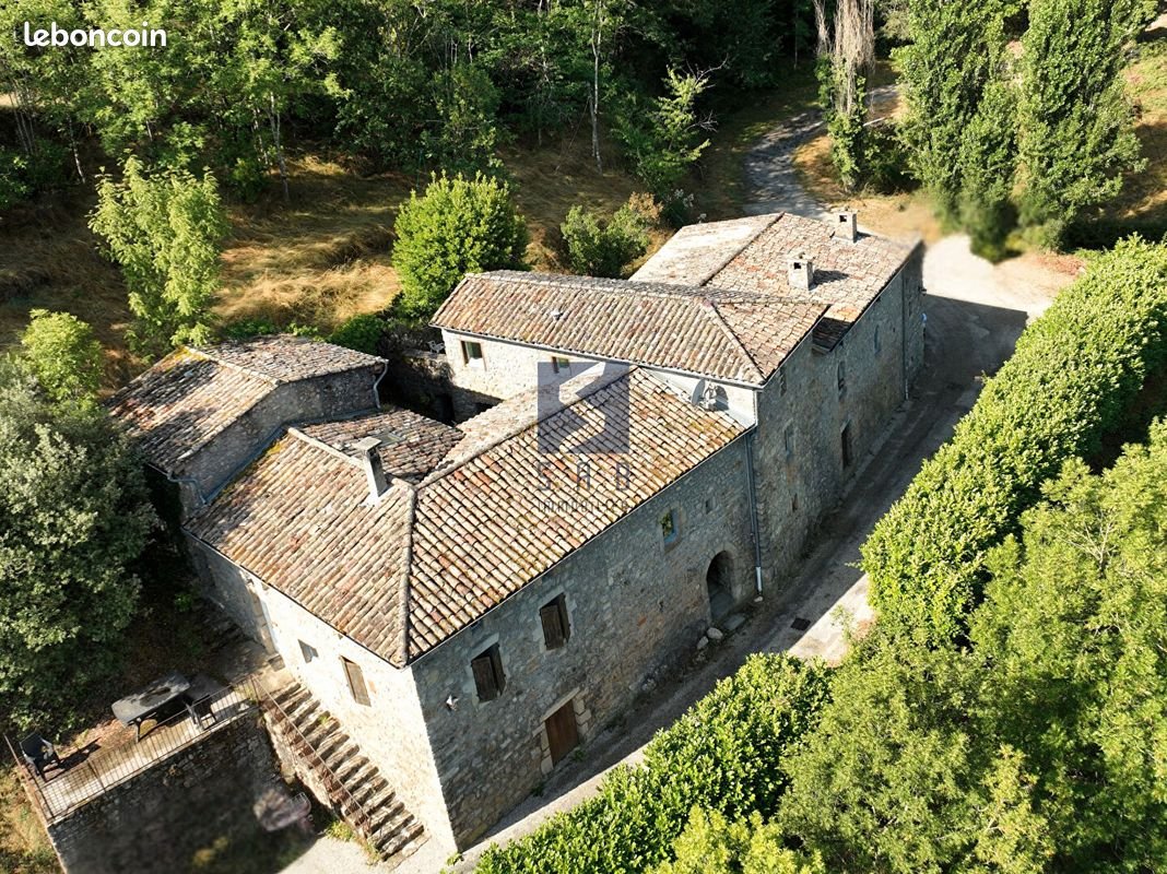 Maison à vendre, 204m², Saint-Sauveur-de-Montagut
