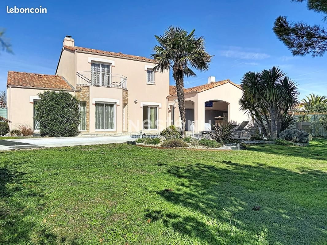 Maison à vendre, 198m², Saint-Gilles-Croix-de-Vie