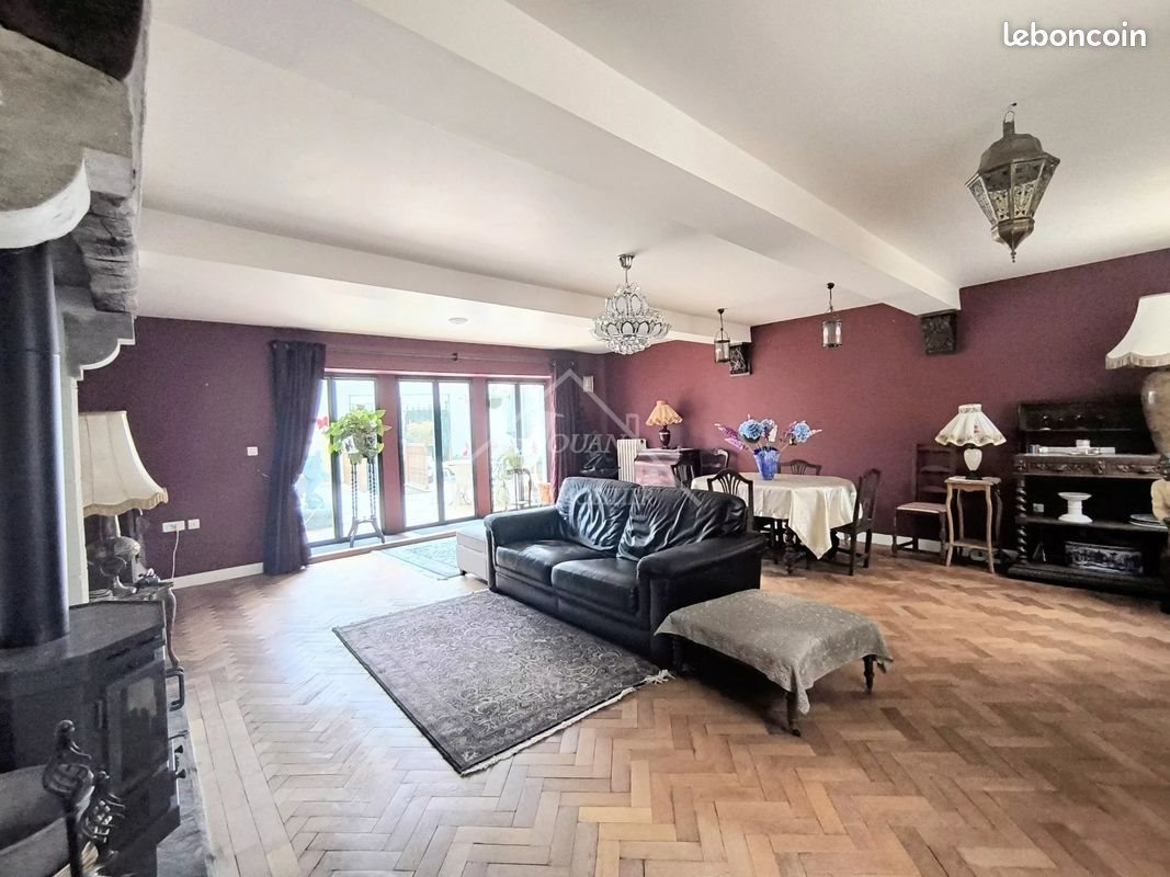 Maison à vendre, 240m², Montaigut-en-Combraille