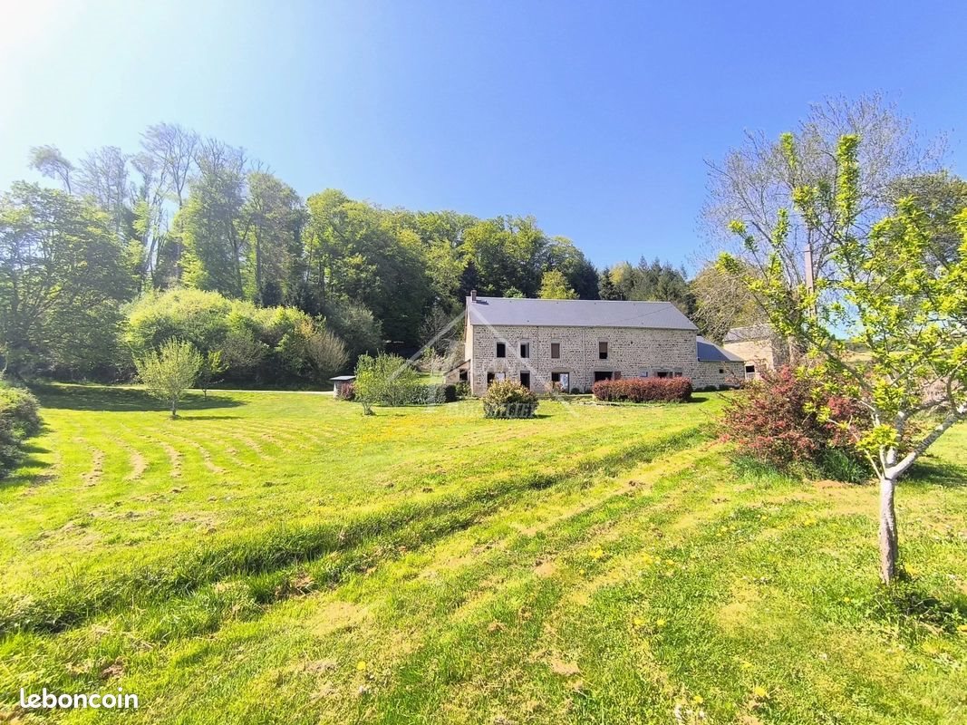 Maison à vendre, 107m², Gouttières