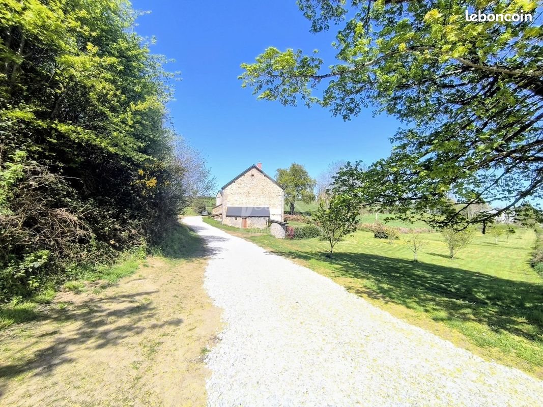 Maison à vendre, 107m², Gouttières