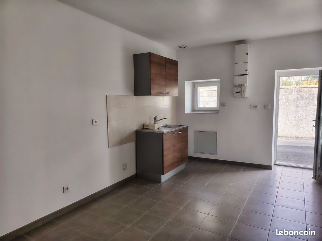 Maison à louer, 33m², Clisson