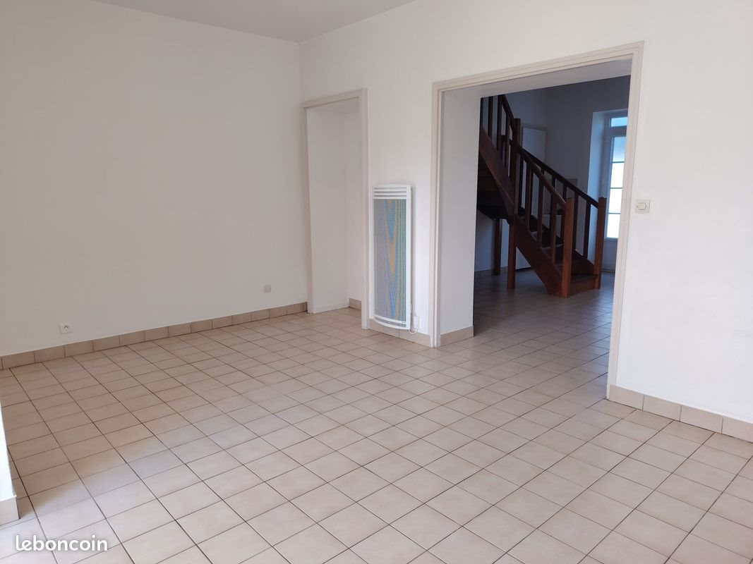 Maison à louer, 85m², Cugand