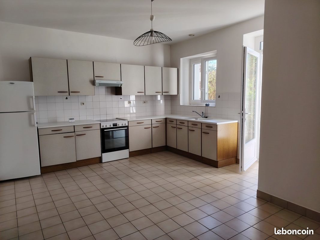 Maison à louer, 85m², Cugand