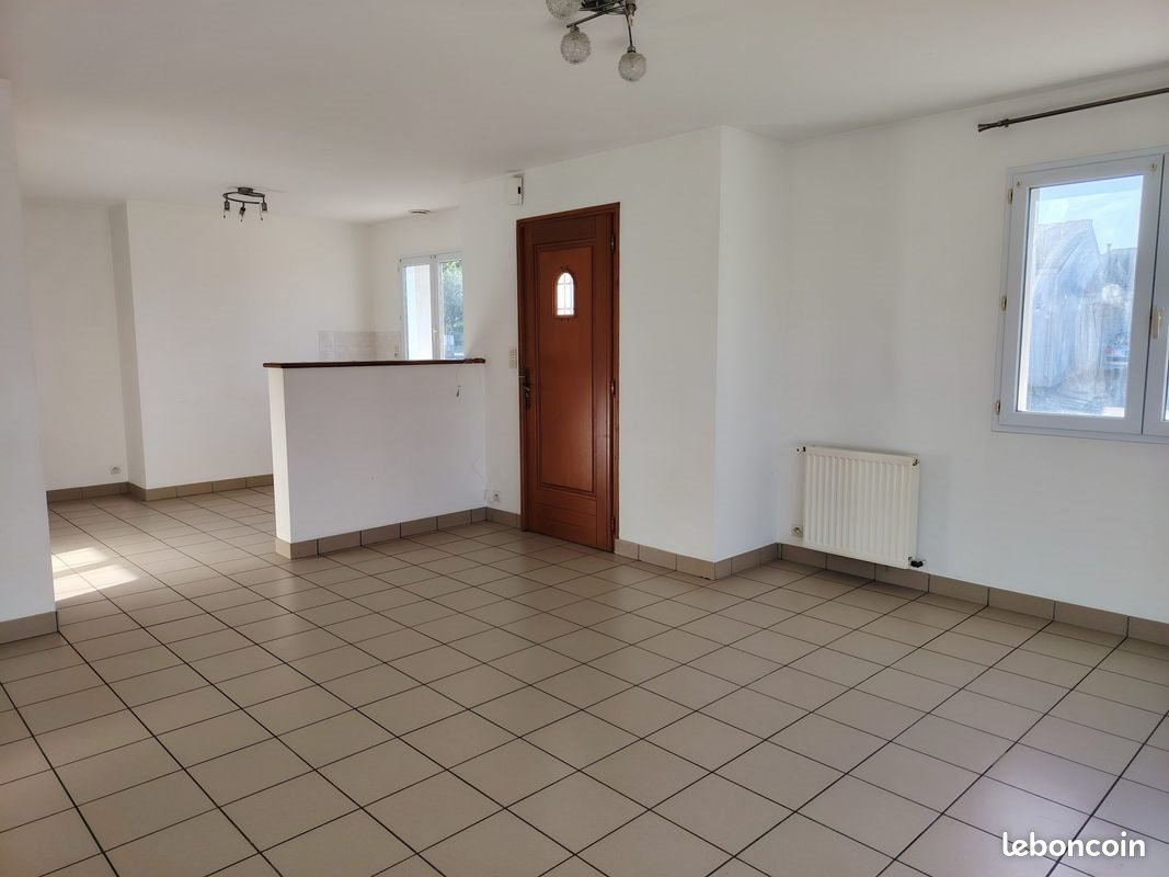 Maison à louer, 67m², Clisson