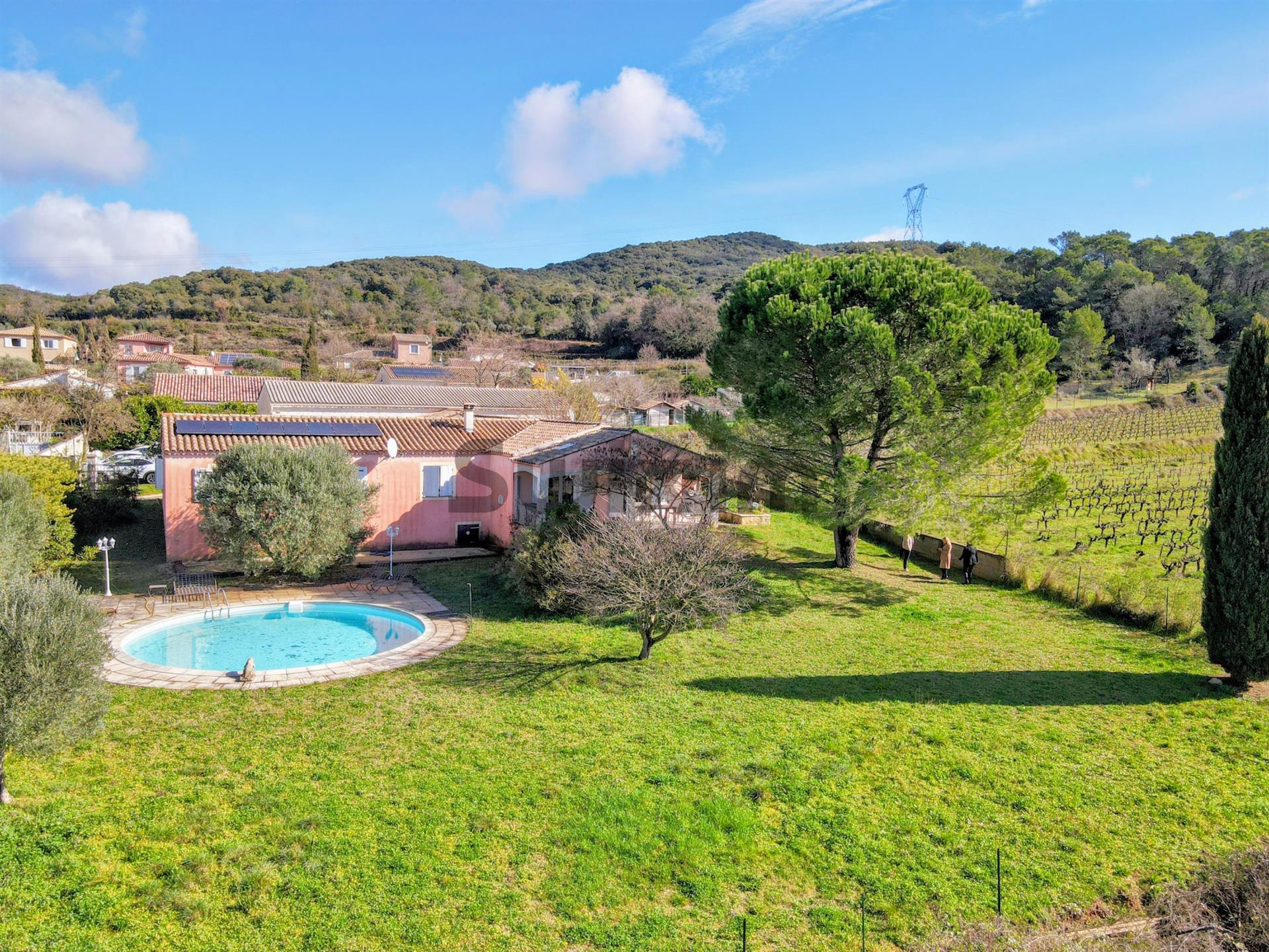 Maison à vendre, 228m², Uzès