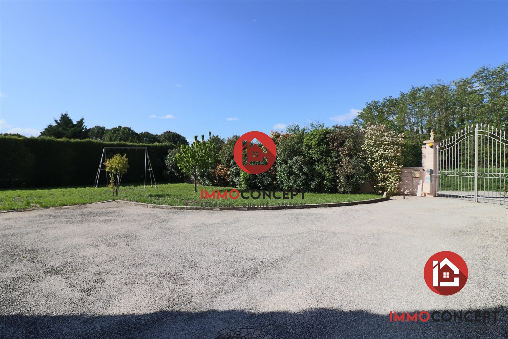 Maison à vendre, 214m², Laudun-l'Ardoise