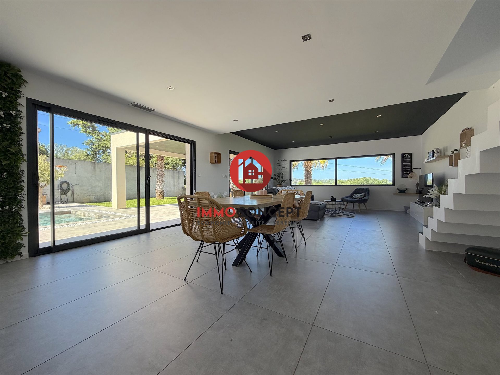 Maison à vendre, 230m², Saint-Geniès-de-Comolas