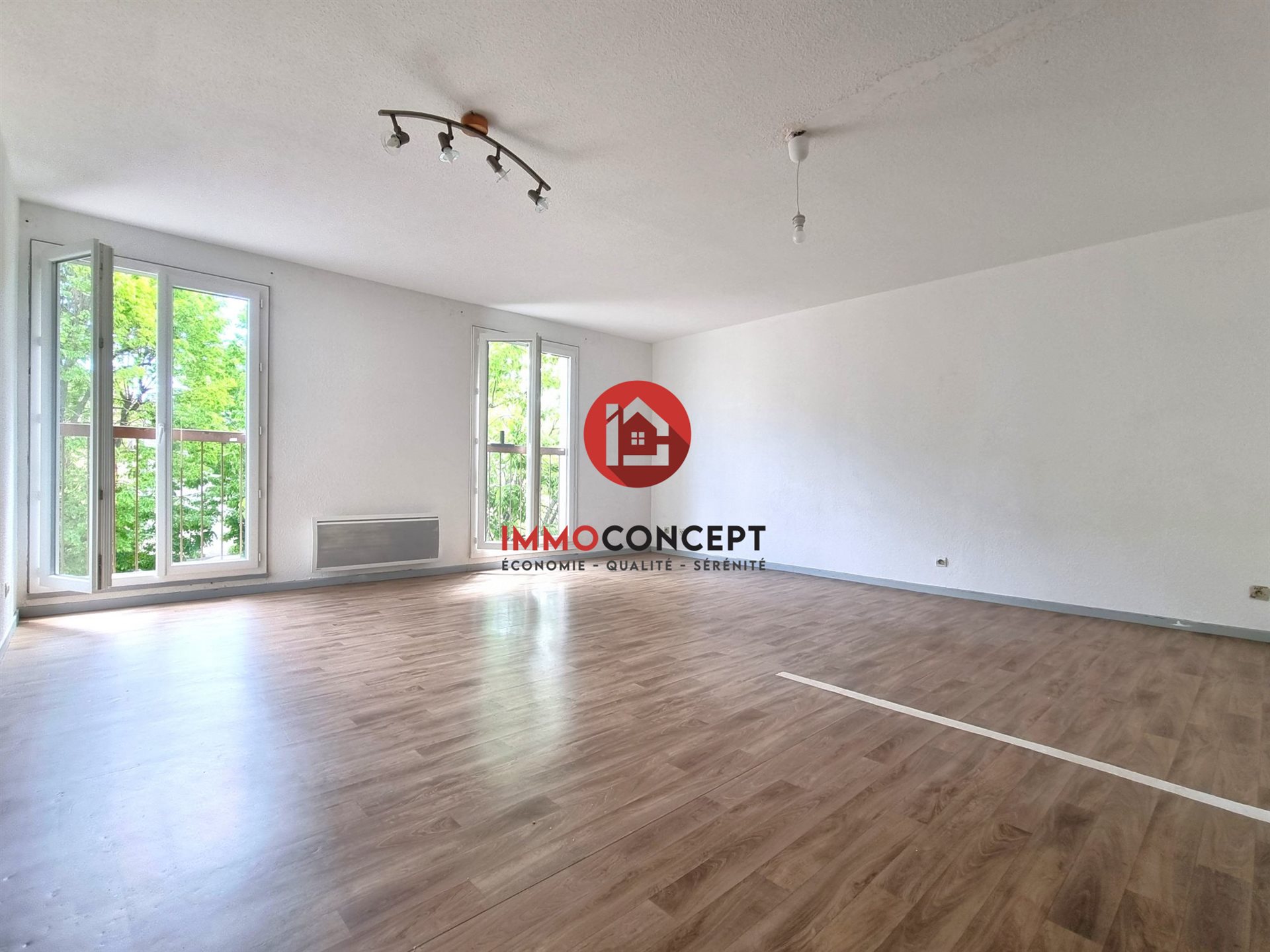 Appartement à louer, 95m², Roquemaure