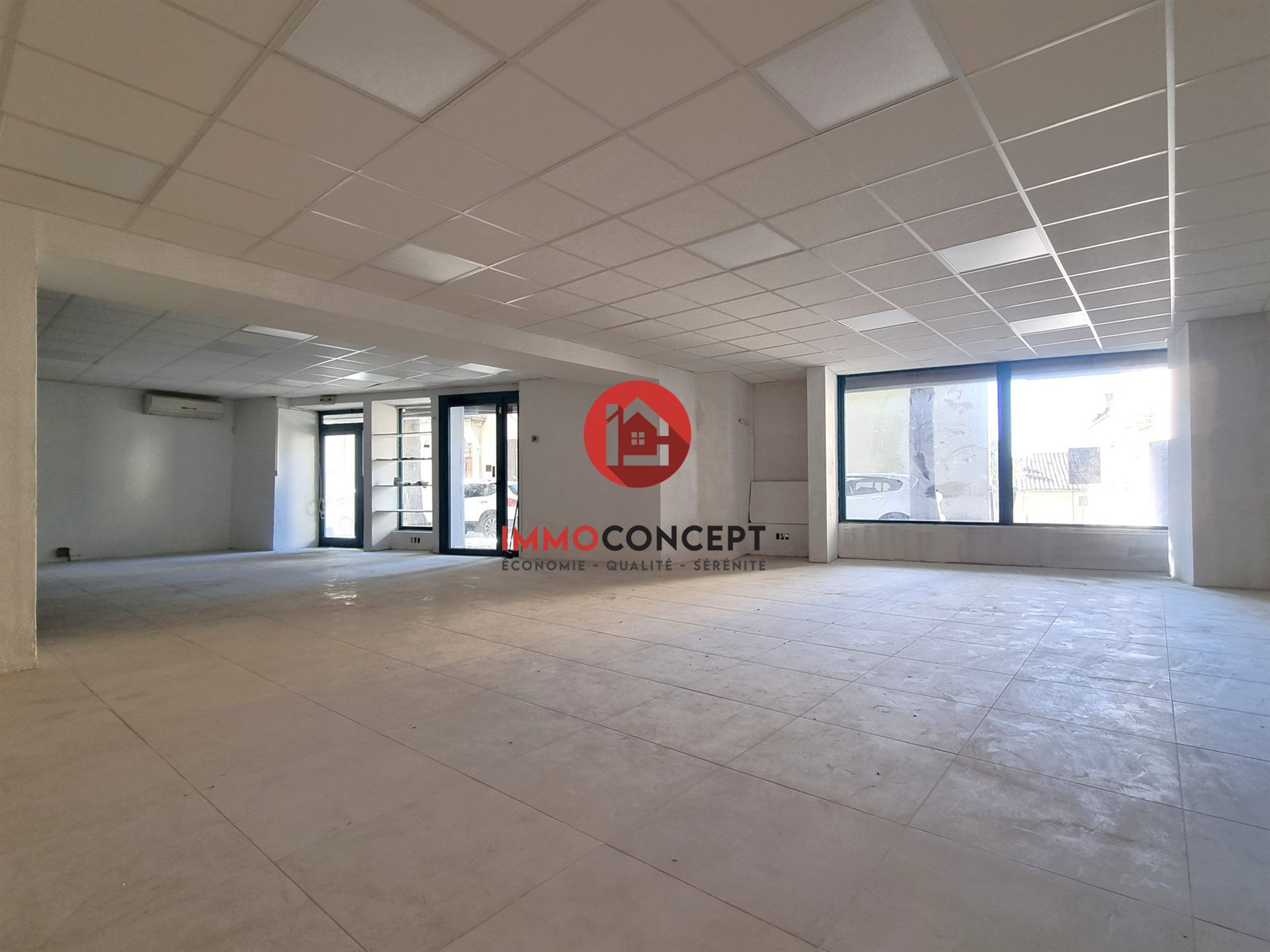 Maison à louer, 142m², Laudun-l'Ardoise