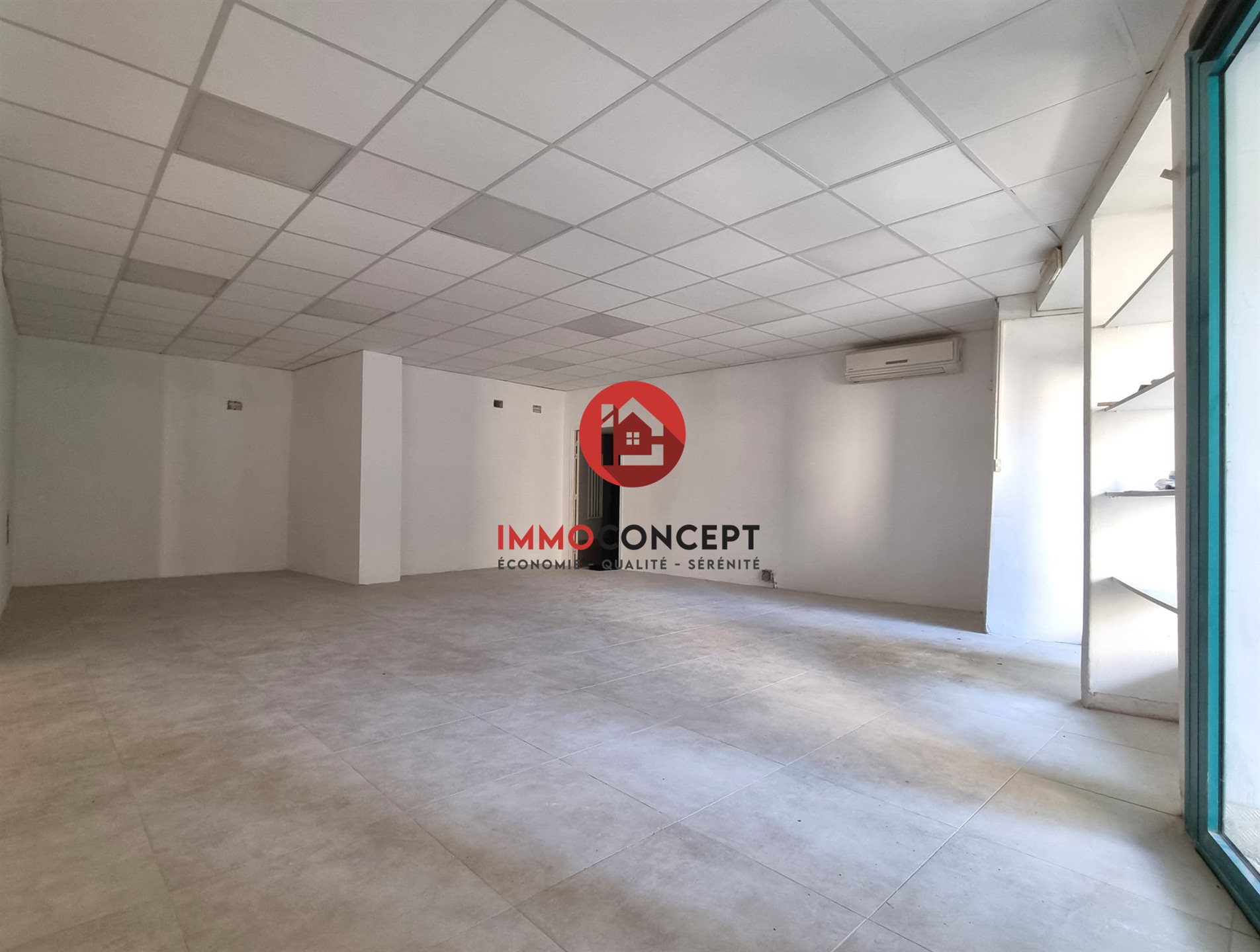 Maison à louer, 142m², Laudun-l'Ardoise