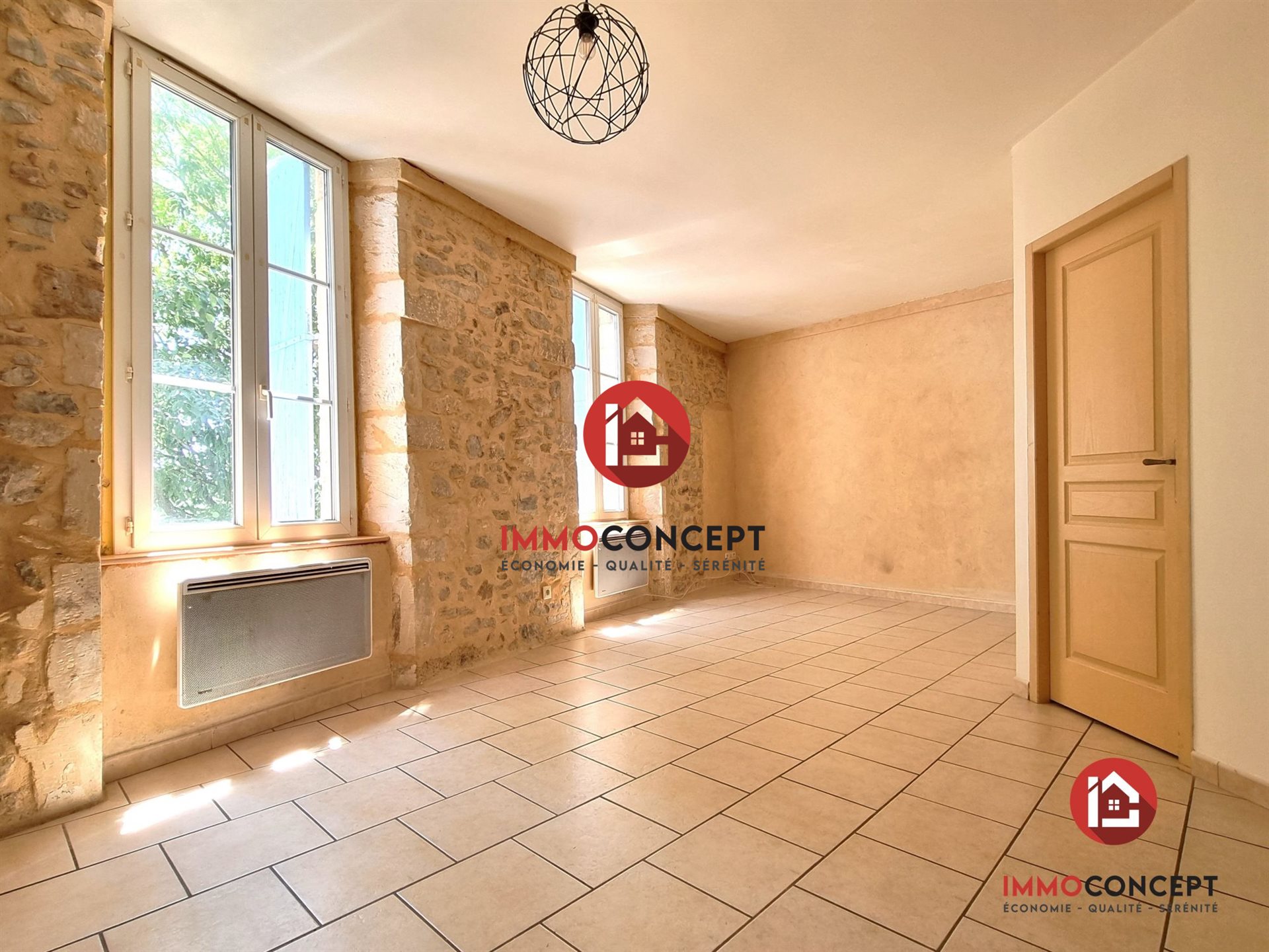 Appartement à louer, 46m², Laudun-l'Ardoise