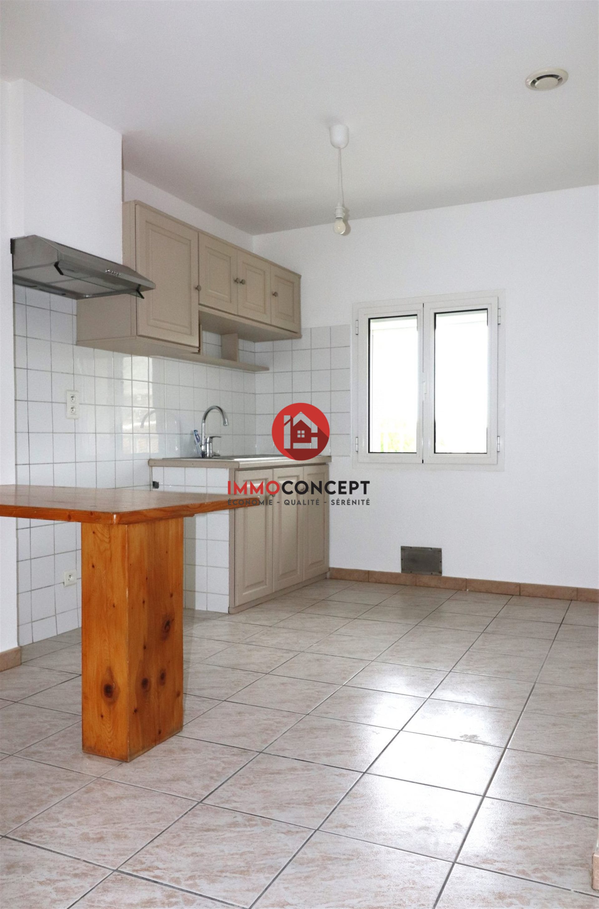 Appartement à louer, 53m², Roquemaure