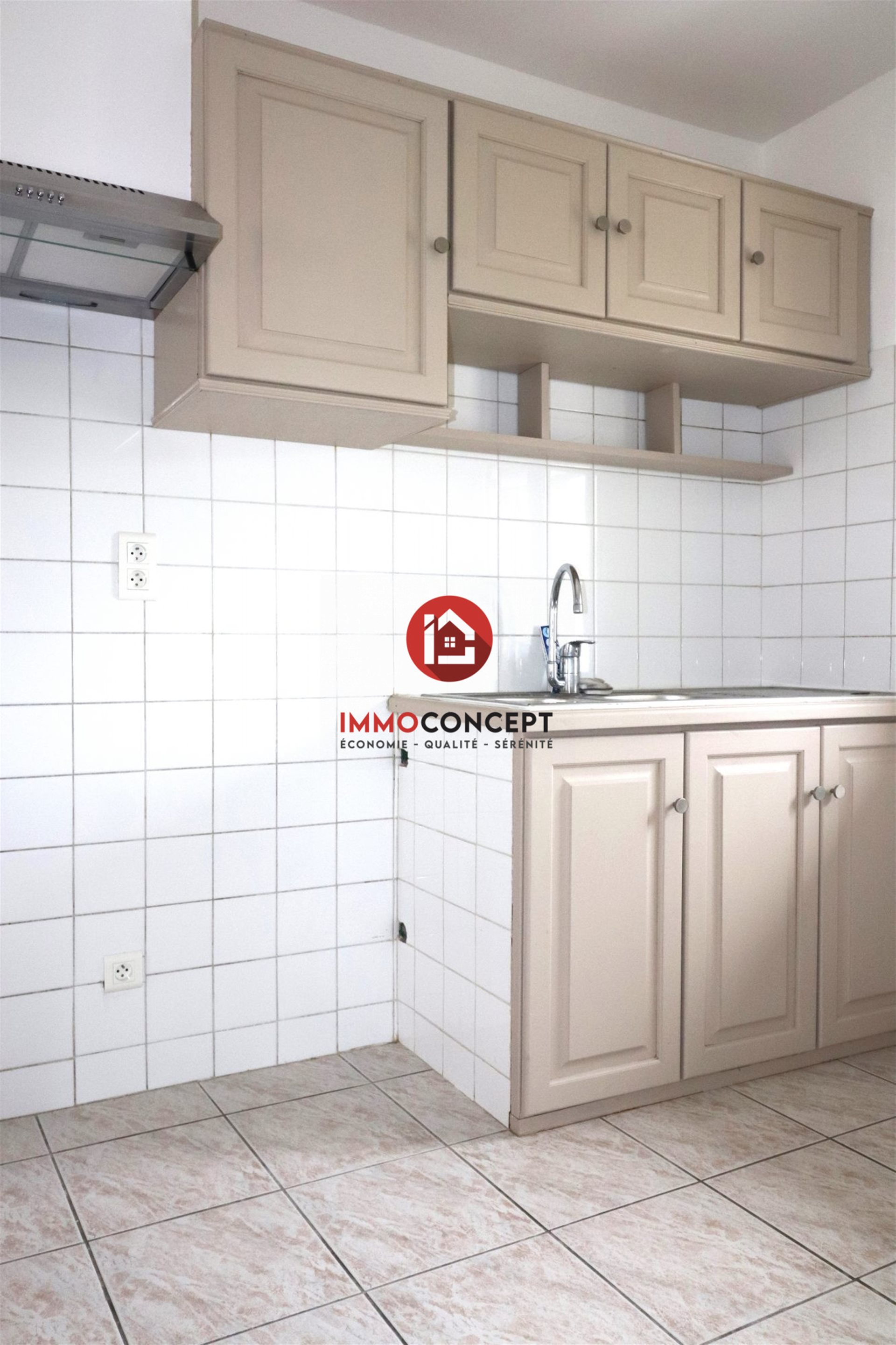 Appartement à louer, 53m², Roquemaure