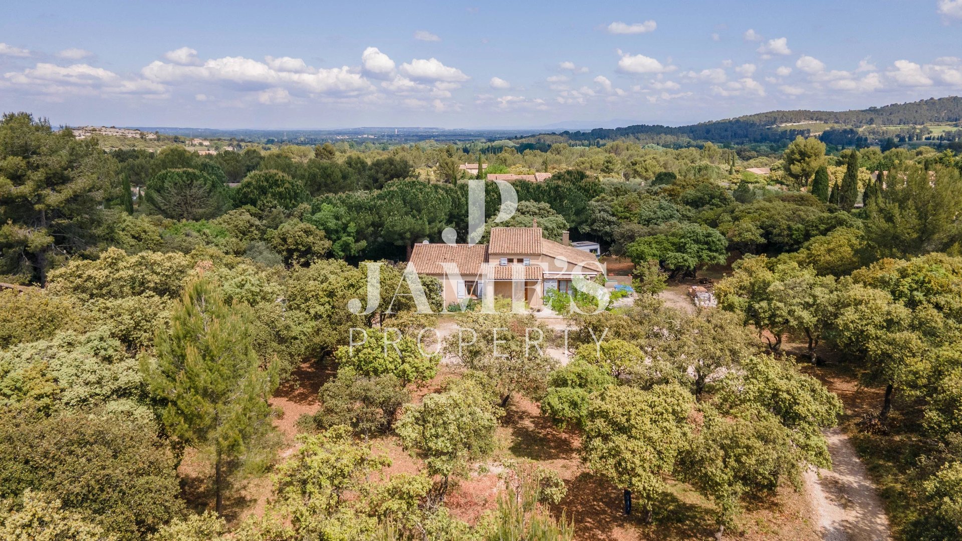 Maison à vendre, 160m², Eygalières