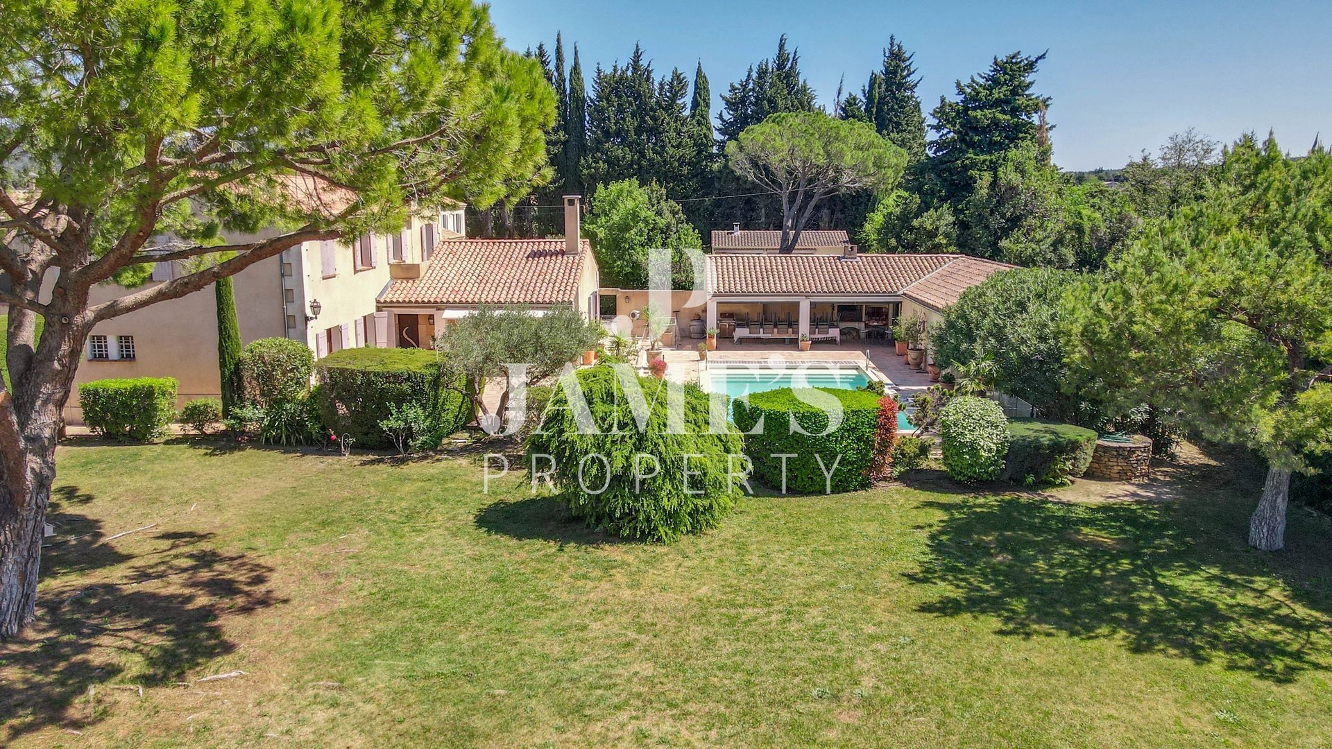 Maison à vendre, 300m², Fontvieille