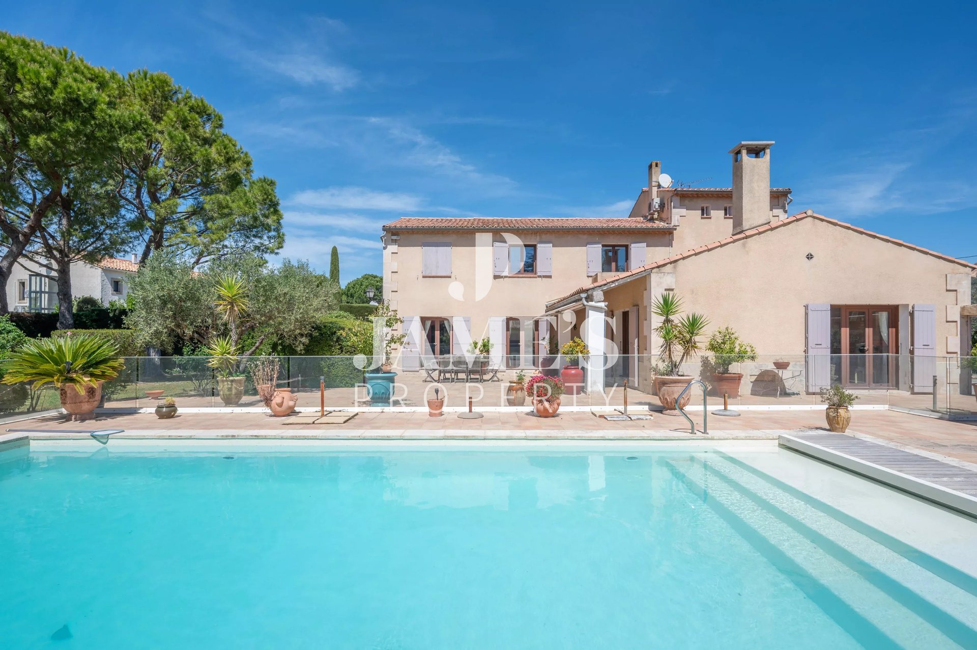 Maison à vendre, 300m², Fontvieille