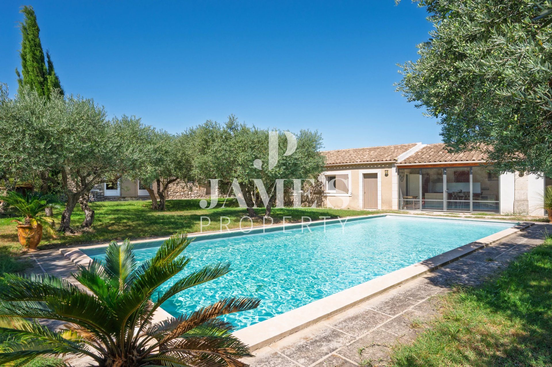 Maison à vendre, 295m², Eygalières