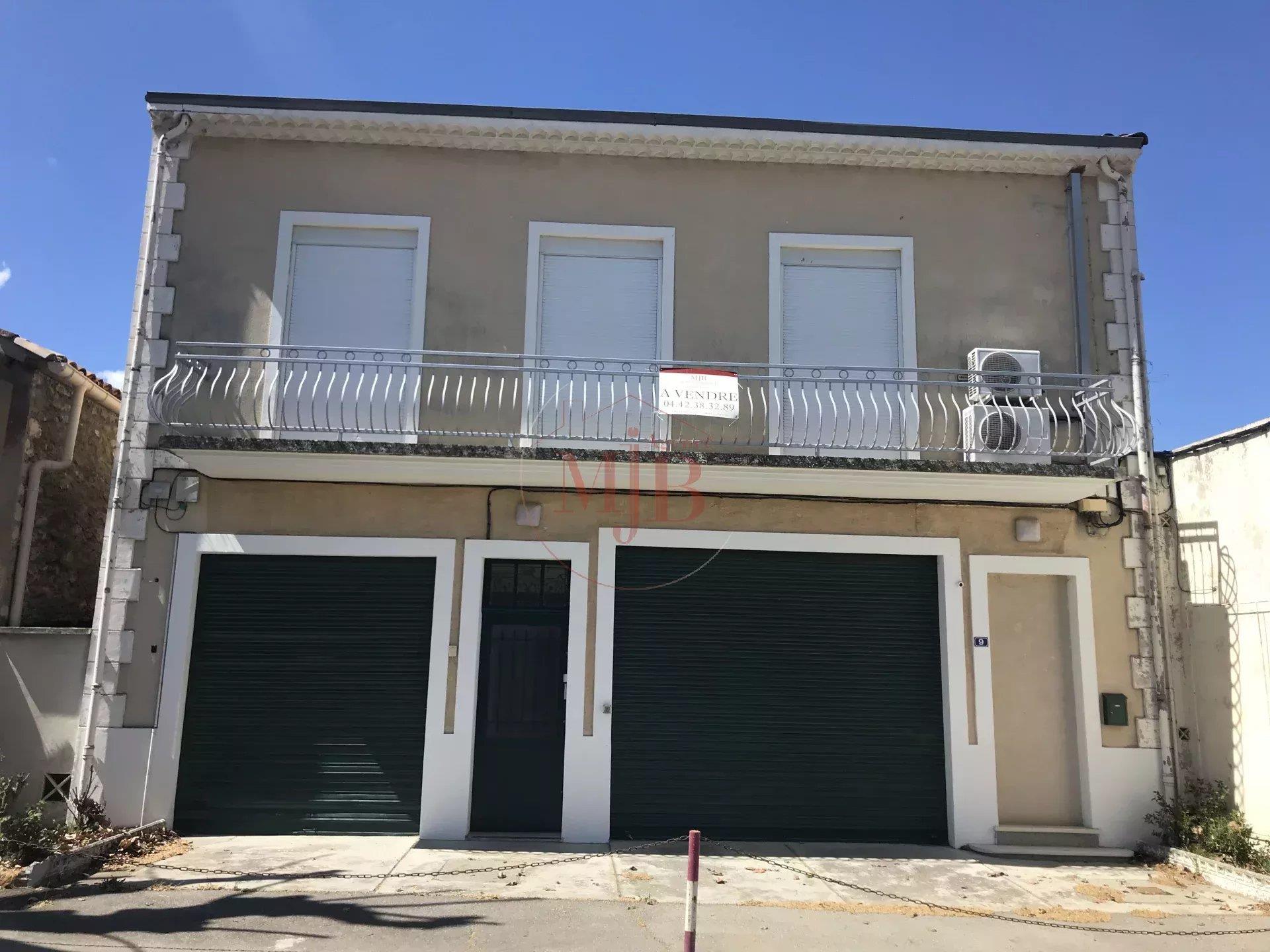 Maison à vendre, 177m², Le Puy-Sainte-Réparade