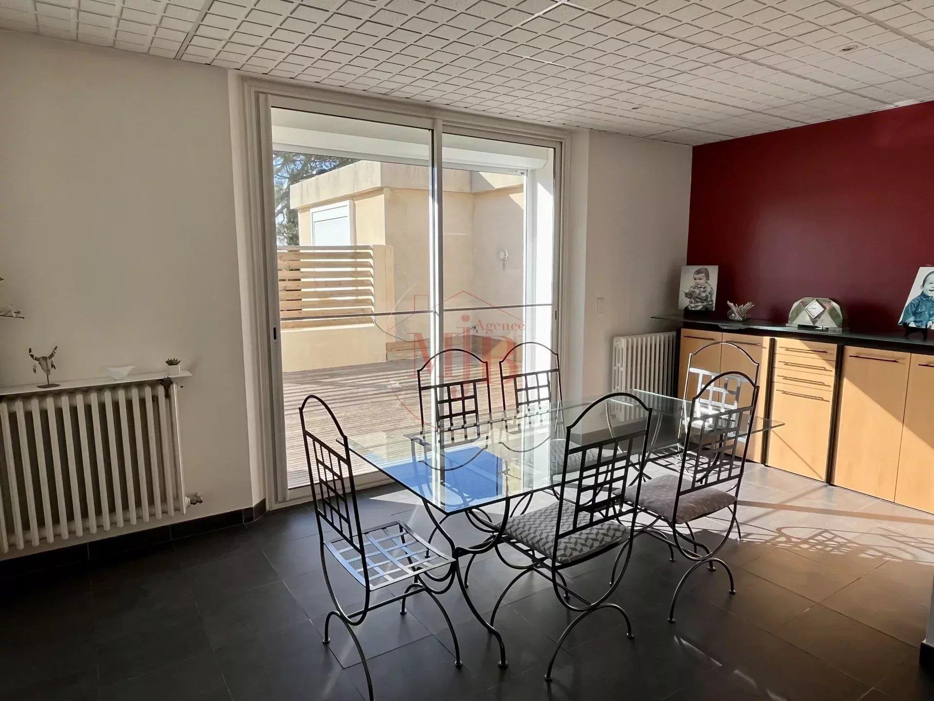 Maison à vendre, 177m², Le Puy-Sainte-Réparade
