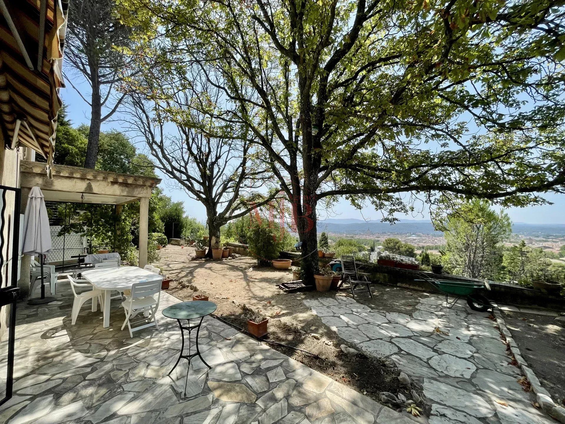 Maison à louer, 123m², Aix-en-Provence