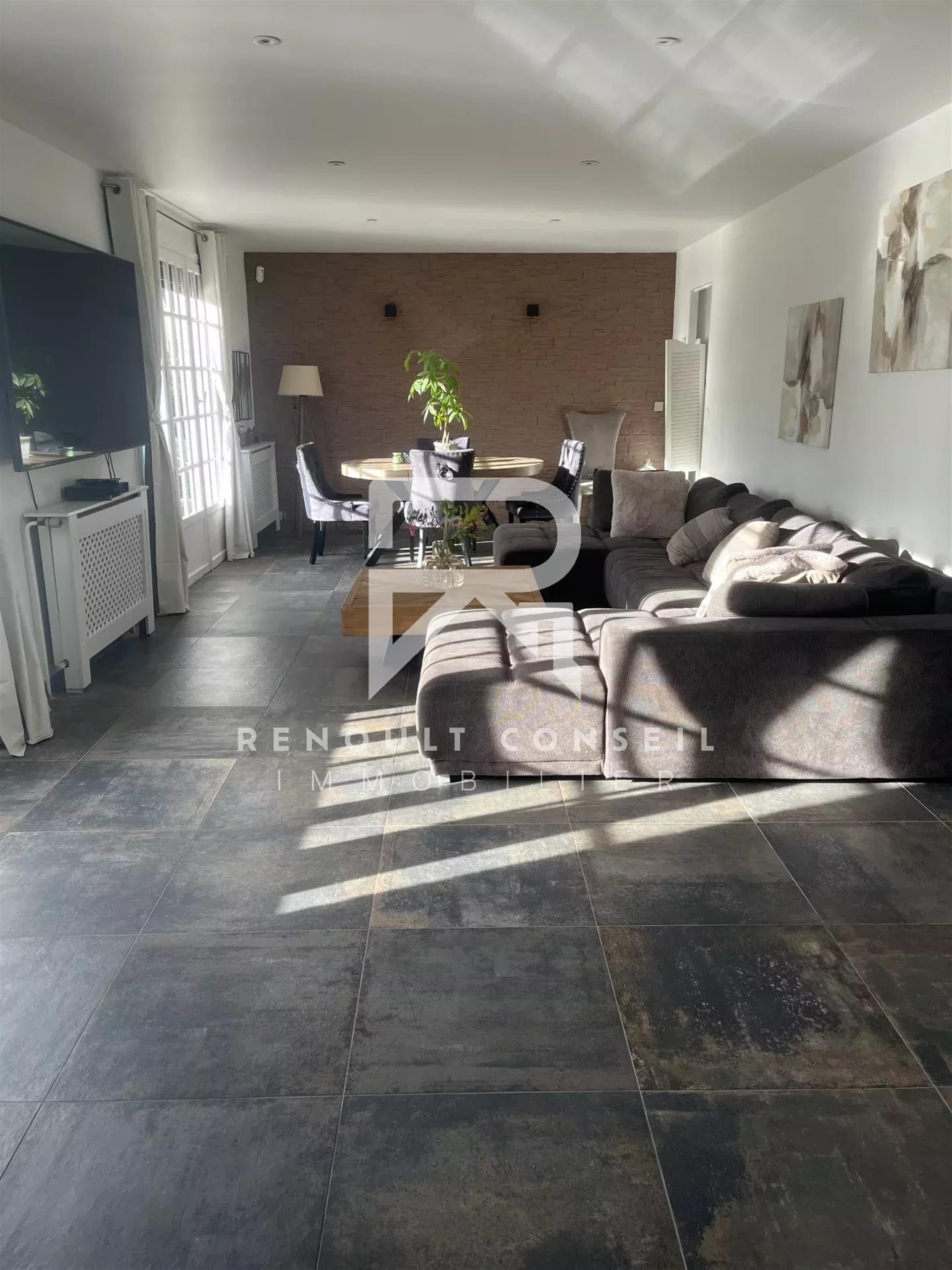 Maison à vendre, 240m², Saint-Etienne-du-Rouvray