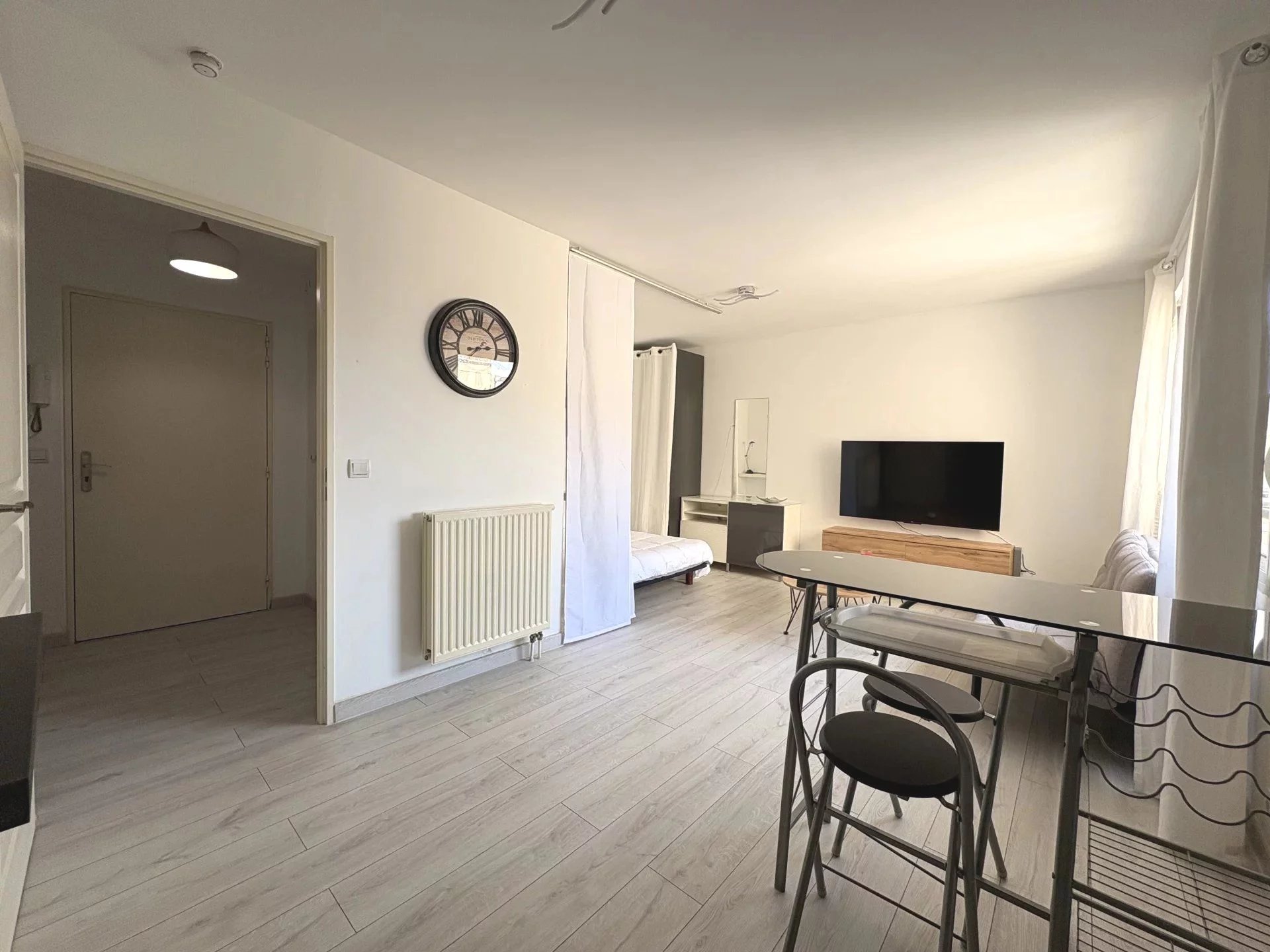 Appartement à louer, 33m², Marseille 6ème