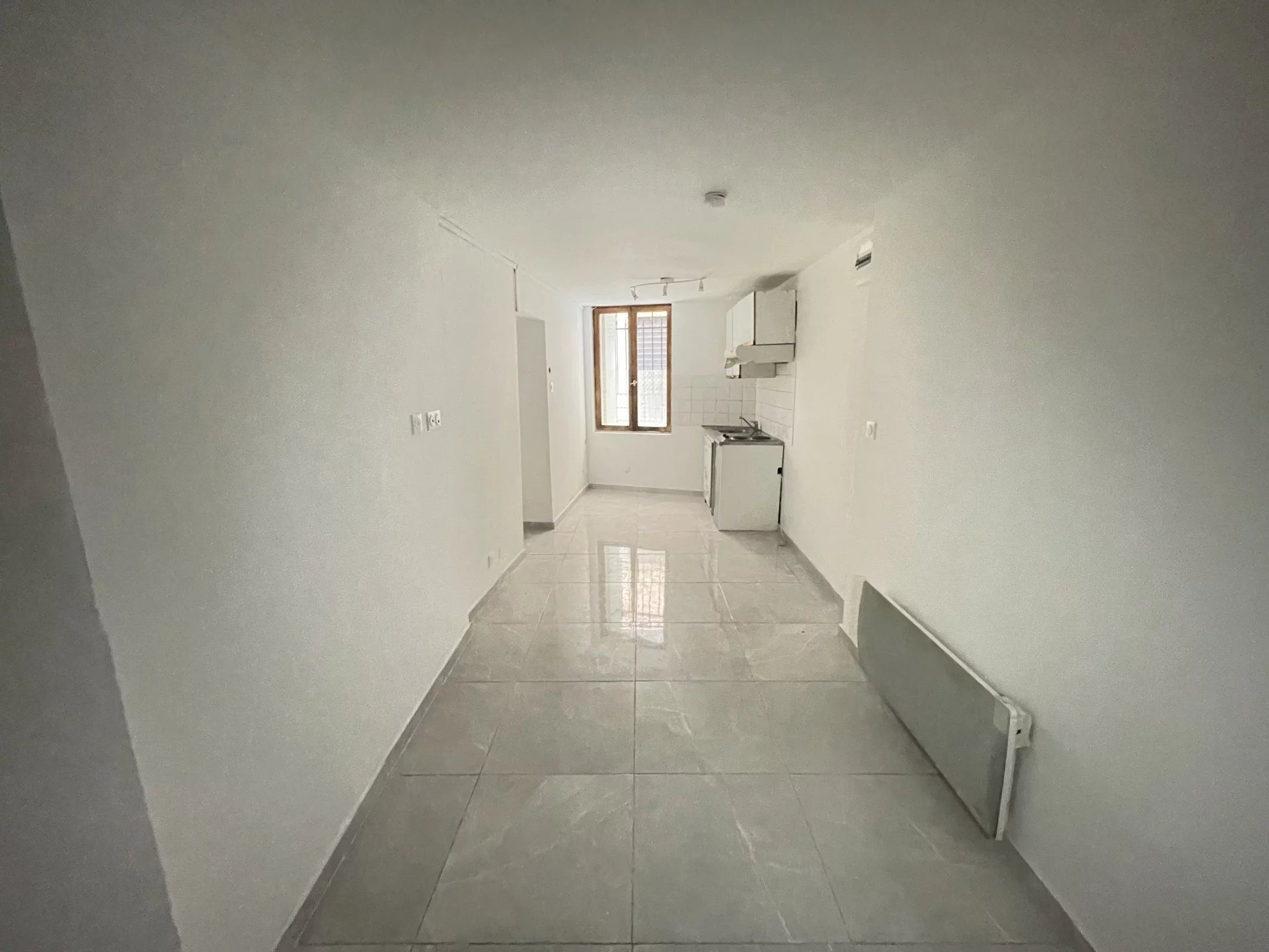 Appartement à vendre, 19m², Aubagne