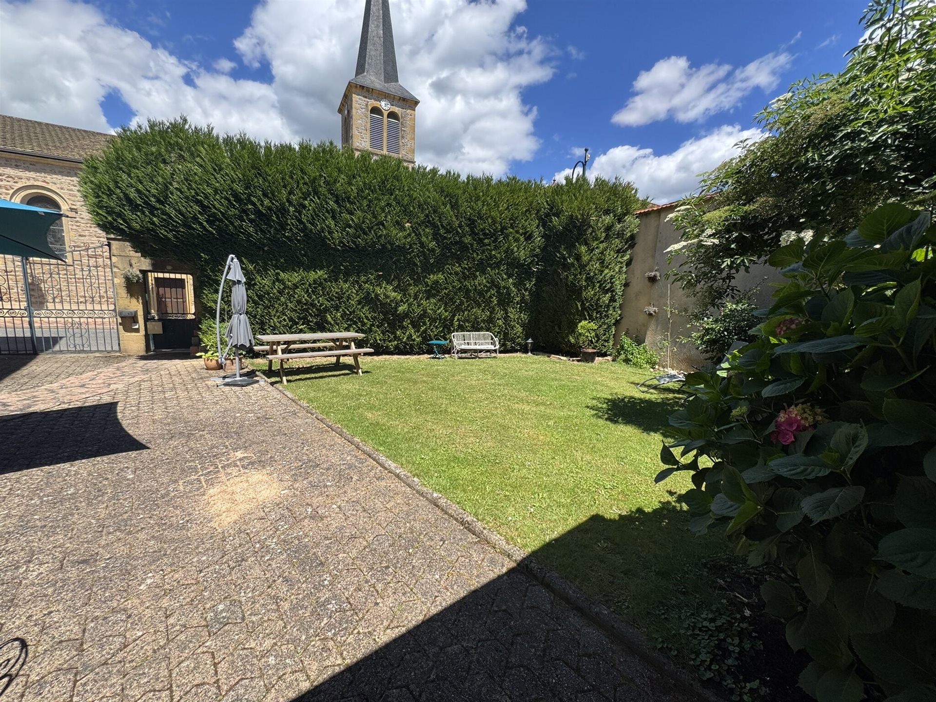 Maison à vendre, 190m², Cours-la-Ville