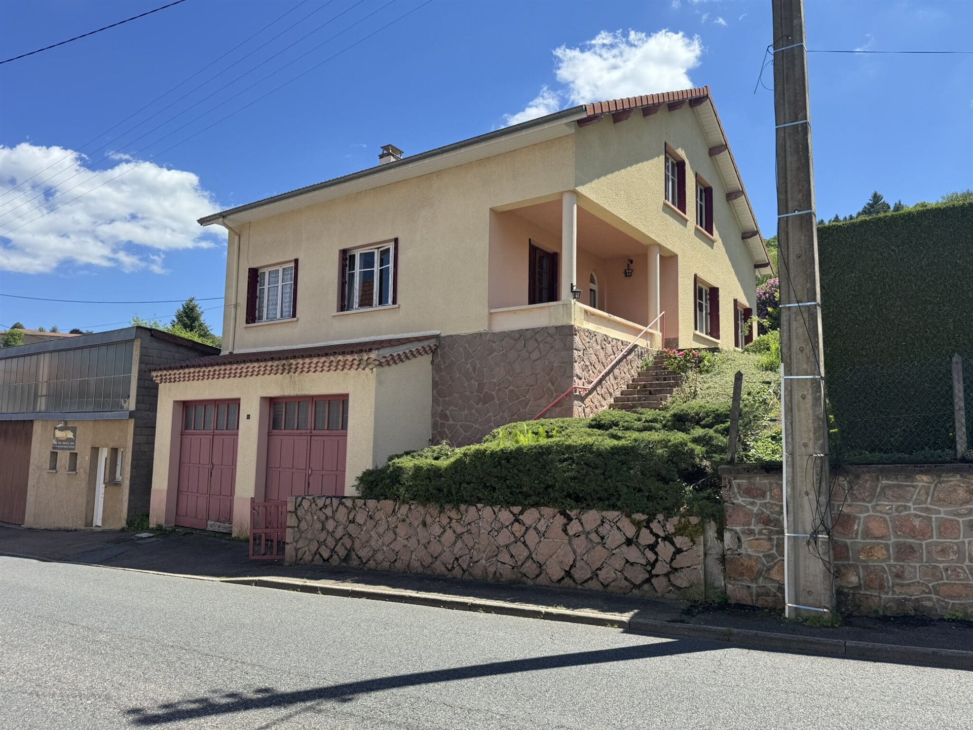 Maison à vendre, 117m², Cours-la-Ville