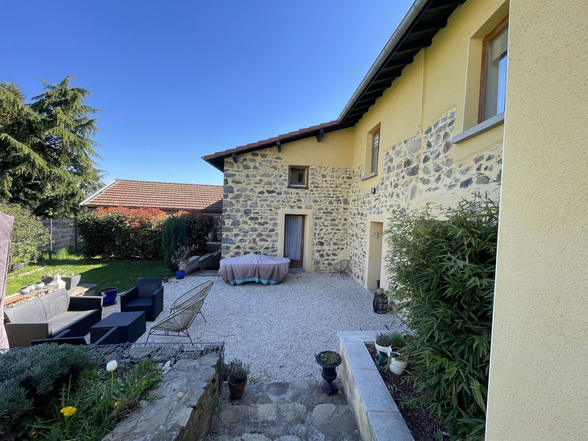Maison à vendre, 130m², Saint-Cyr-de-Valorges