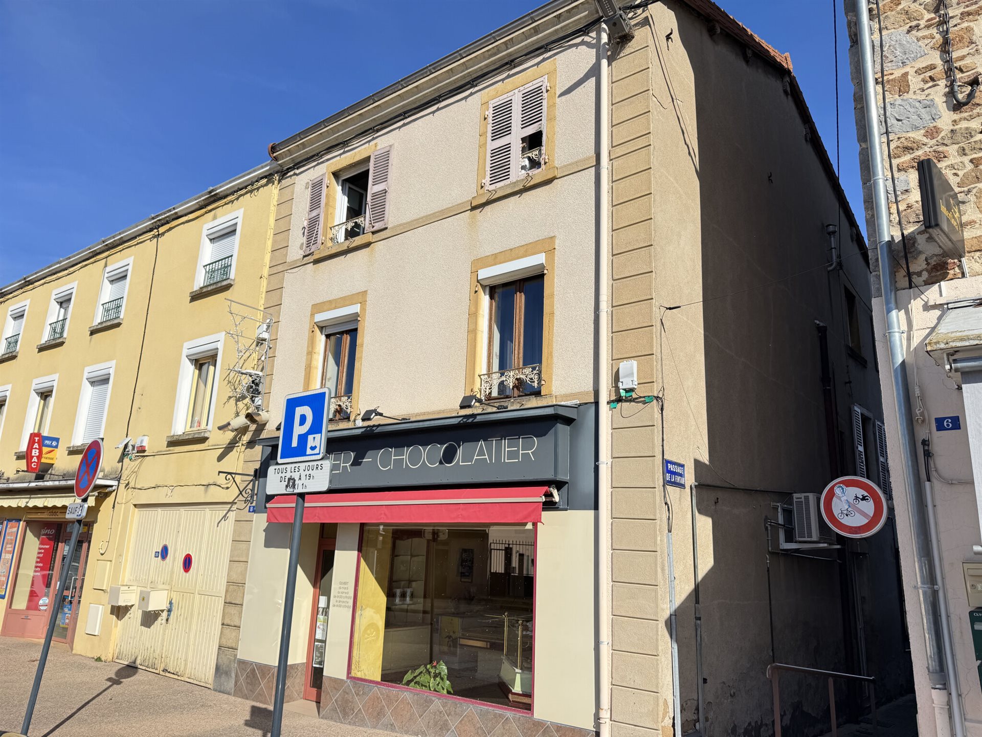 Maison à vendre, 220m², Thizy