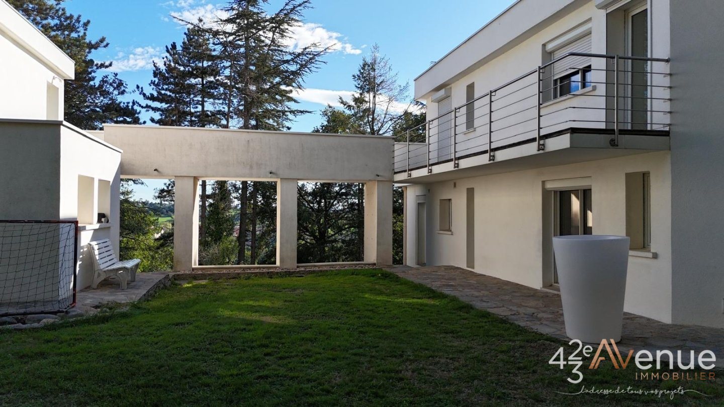 Maison à vendre, 260m², Aveizieux