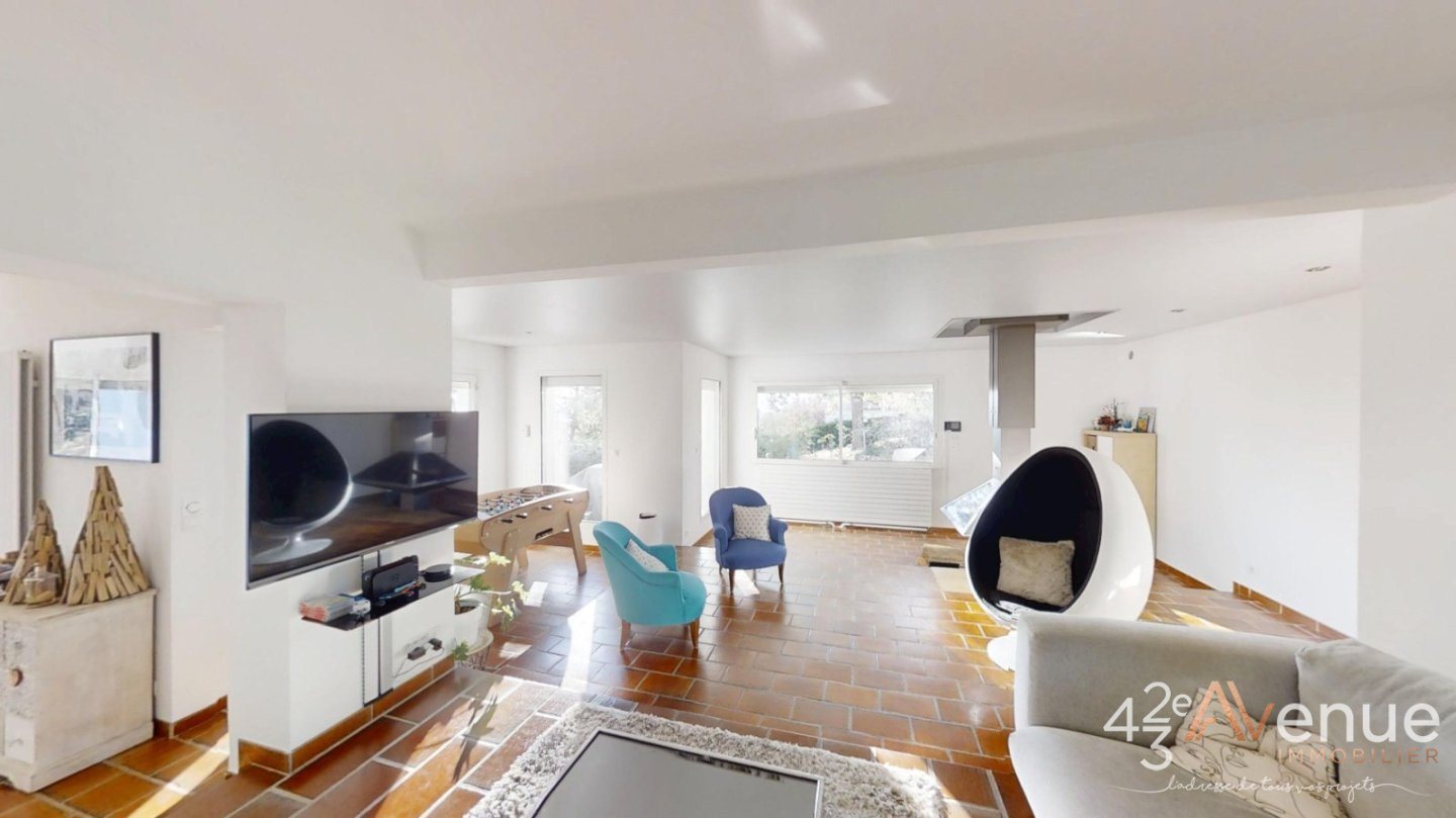 Maison à vendre, 260m², Aveizieux