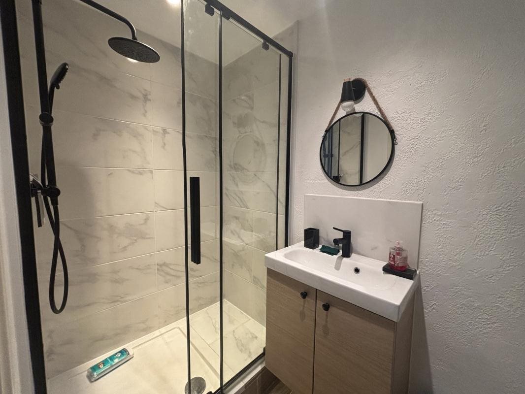 Appartement à louer, 18m², Marseille 5ème