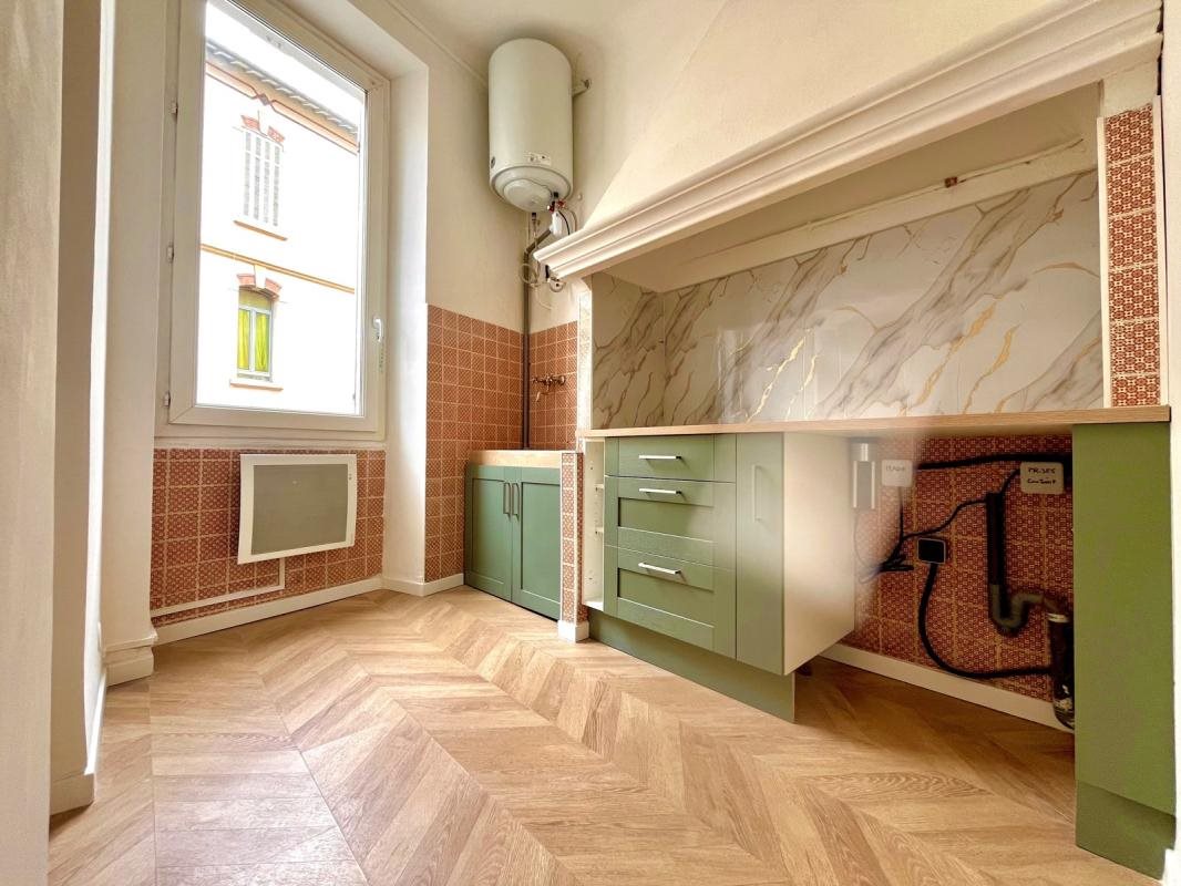 Appartement à louer, 43m², Marseille 1er
