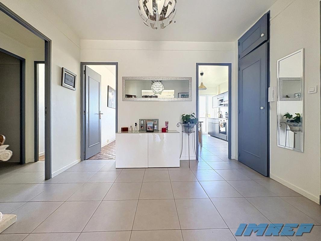 Appartement à louer, 72m², Marseille 7ème