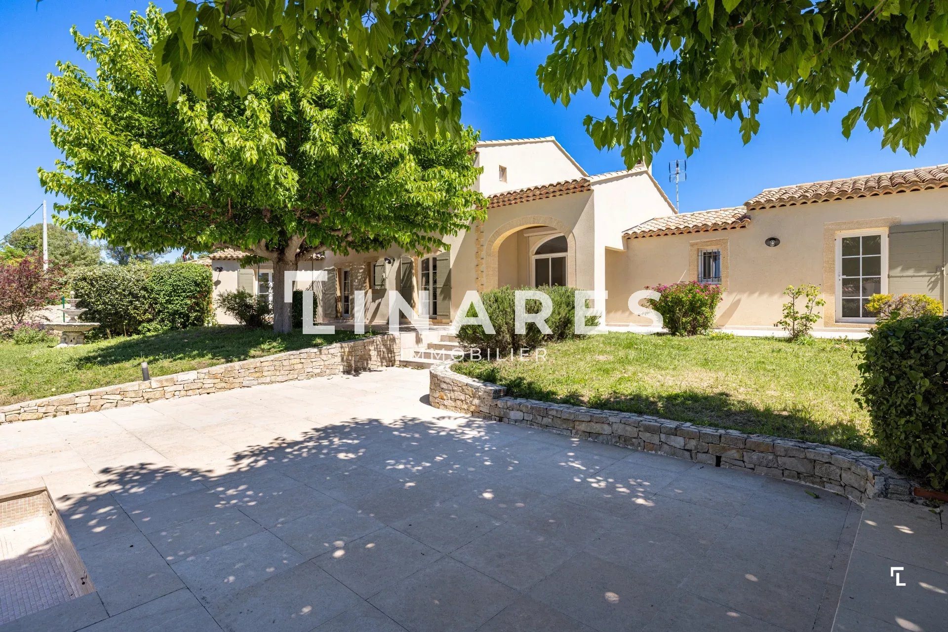 Maison à vendre, 210m², Eguilles