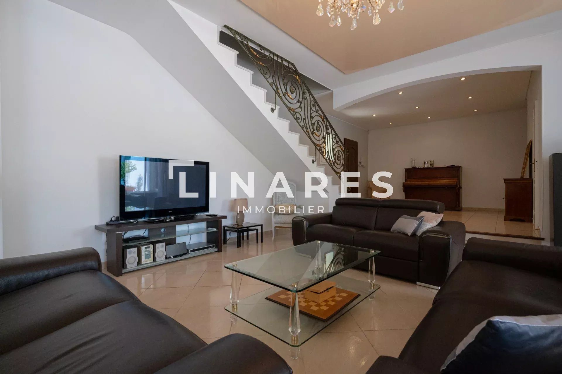 Maison à vendre, 220m², Aubagne