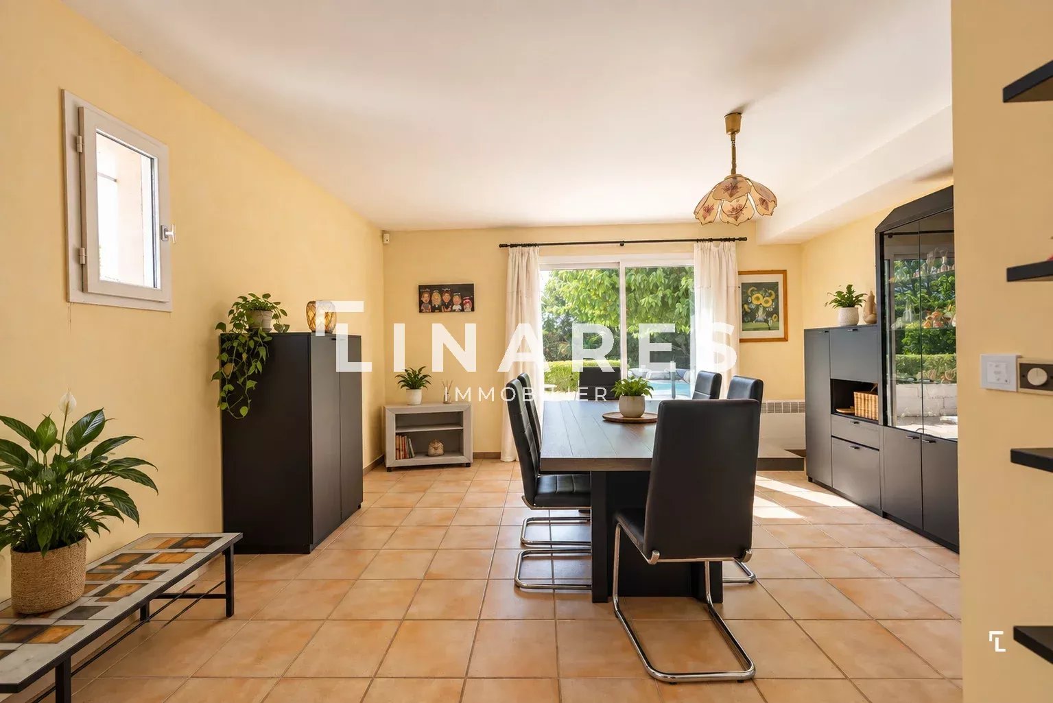 Maison à vendre, 138m², Éguilles