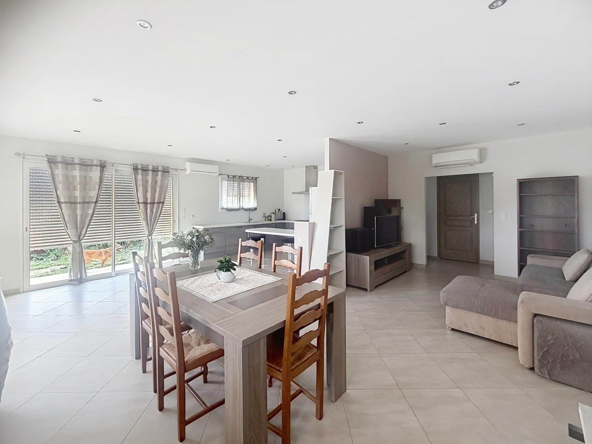 Maison à vendre, 222m², Villeneuve