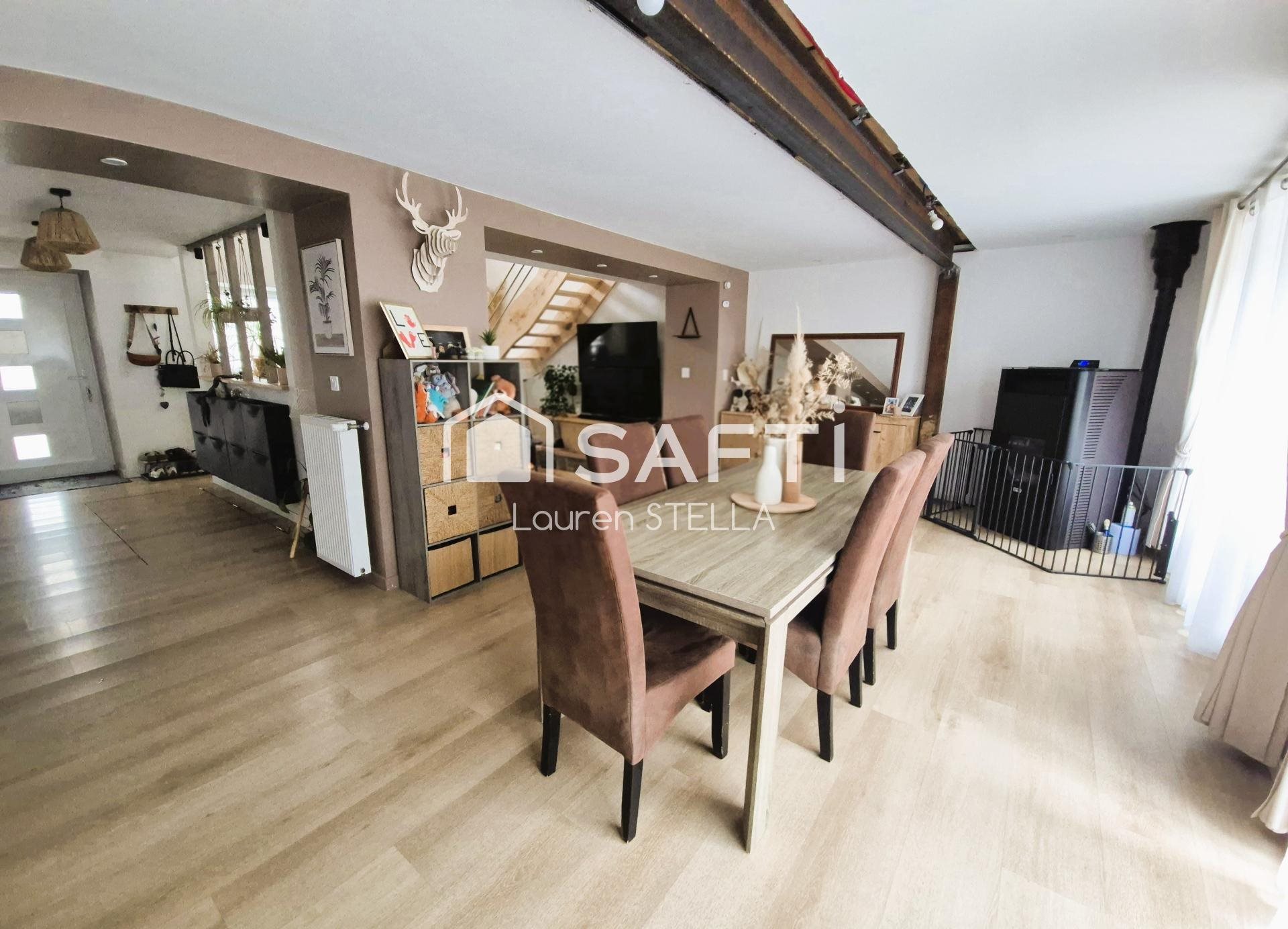 Maison à vendre, 165m², Rougemont-le-Château