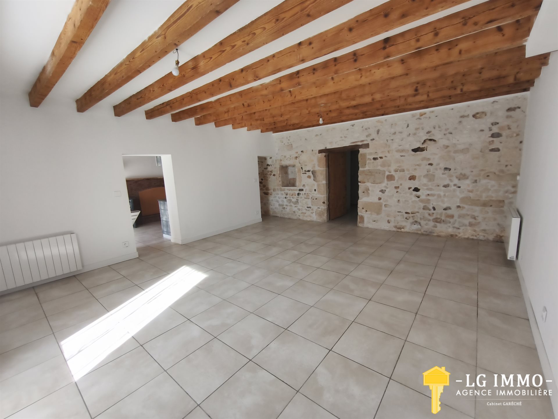 Maison à vendre, 90m², Brie-sous-Mortagne