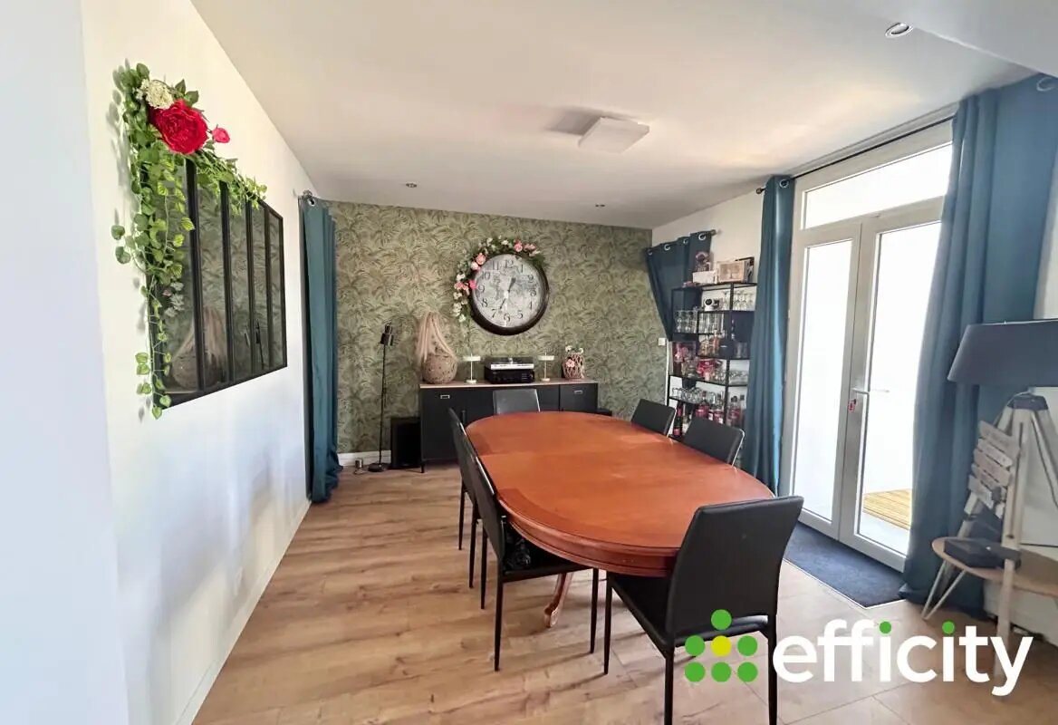 Maison à vendre, 180m², Saint-Georges-de-Pointindoux