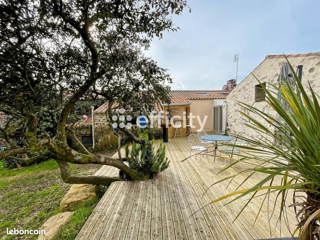 Maison à vendre, 122m², Vairé