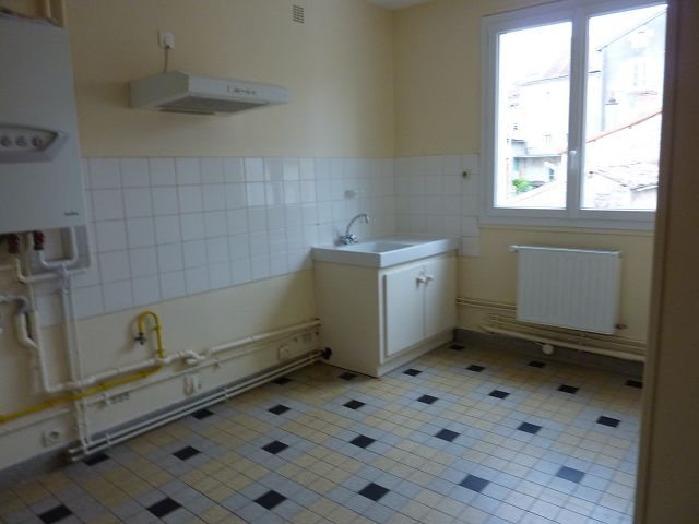 Appartement à louer, 77m², Montmorillon